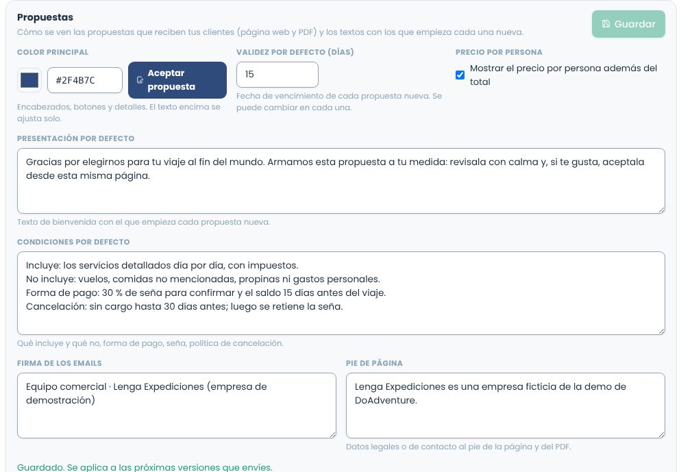 Configuración de las propuestas con el color principal, la validez, la presentación y las condiciones por defecto, la firma y el pie